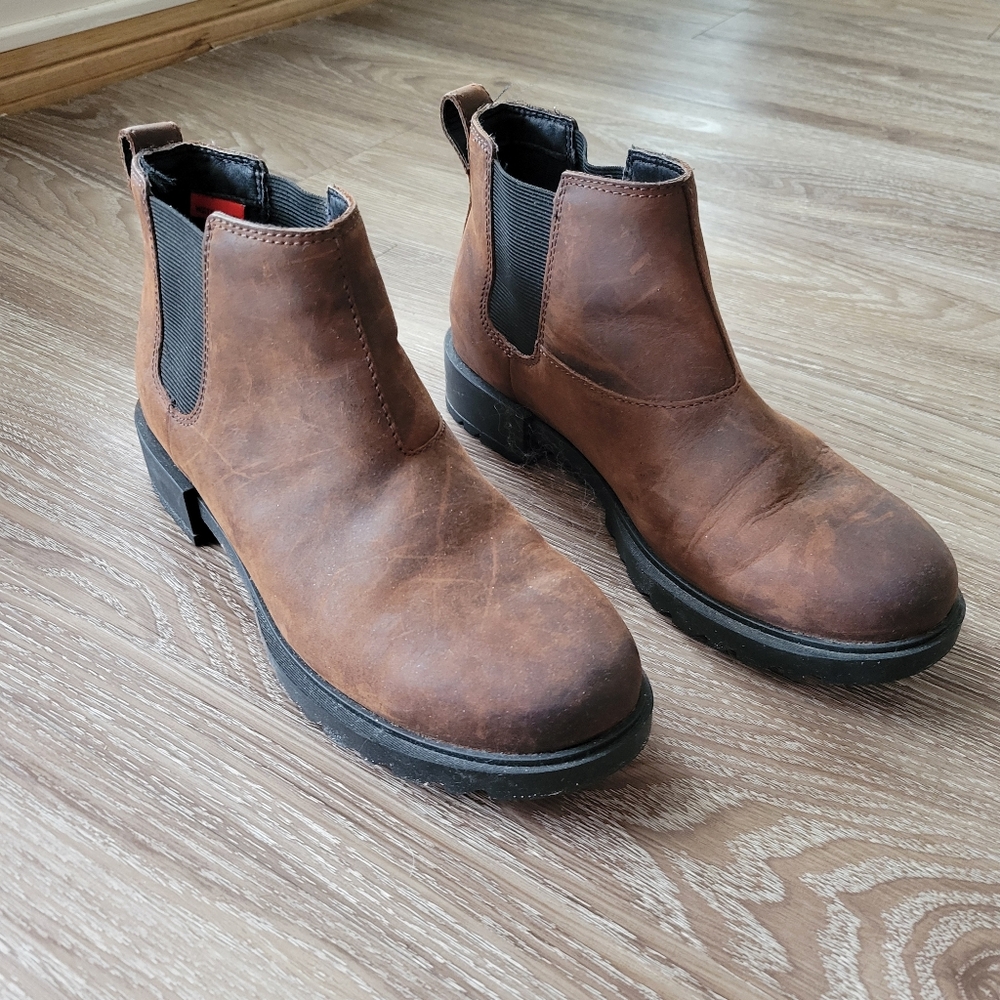 Sorel Emelie II Womens Chelsea Boot Waterproof